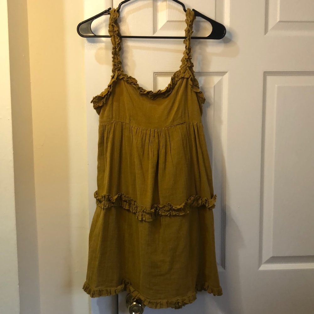 Urban Outfitters Ruffle Dress Size 4
